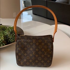 Louis Vuitton Monogram Looping MM